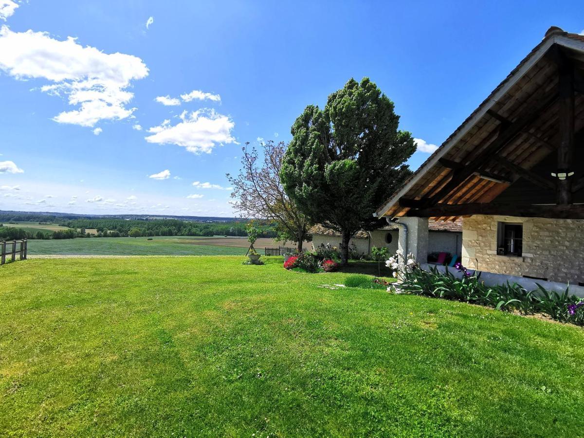 Gite De Charme Dans Un Cadre Calme Et Reposant Châtellerault Exterior foto